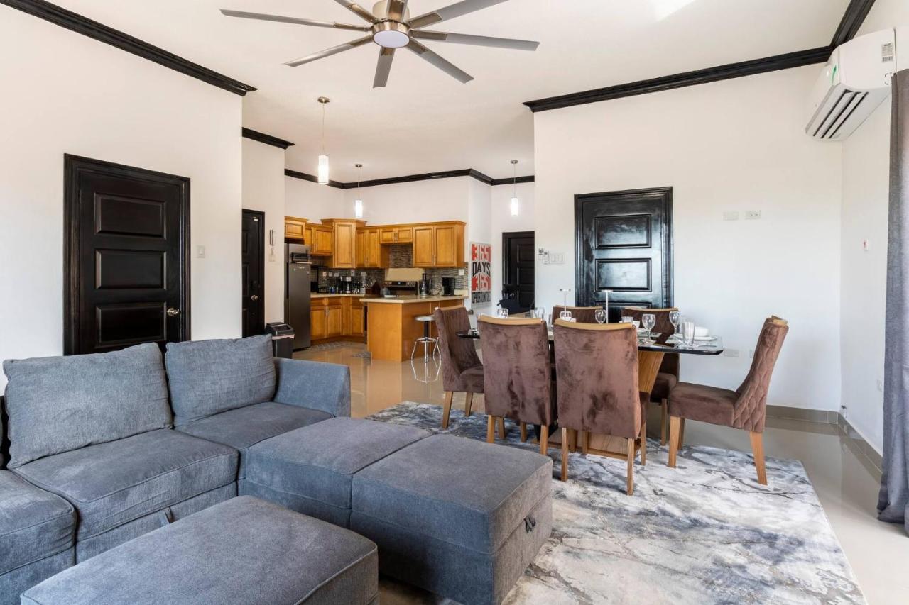 Brand New Pool Manor Park With Wifi Centrally-Located Κίνγκστον Εξωτερικό φωτογραφία