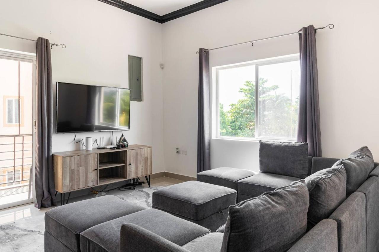 Brand New Pool Manor Park With Wifi Centrally-Located Κίνγκστον Εξωτερικό φωτογραφία