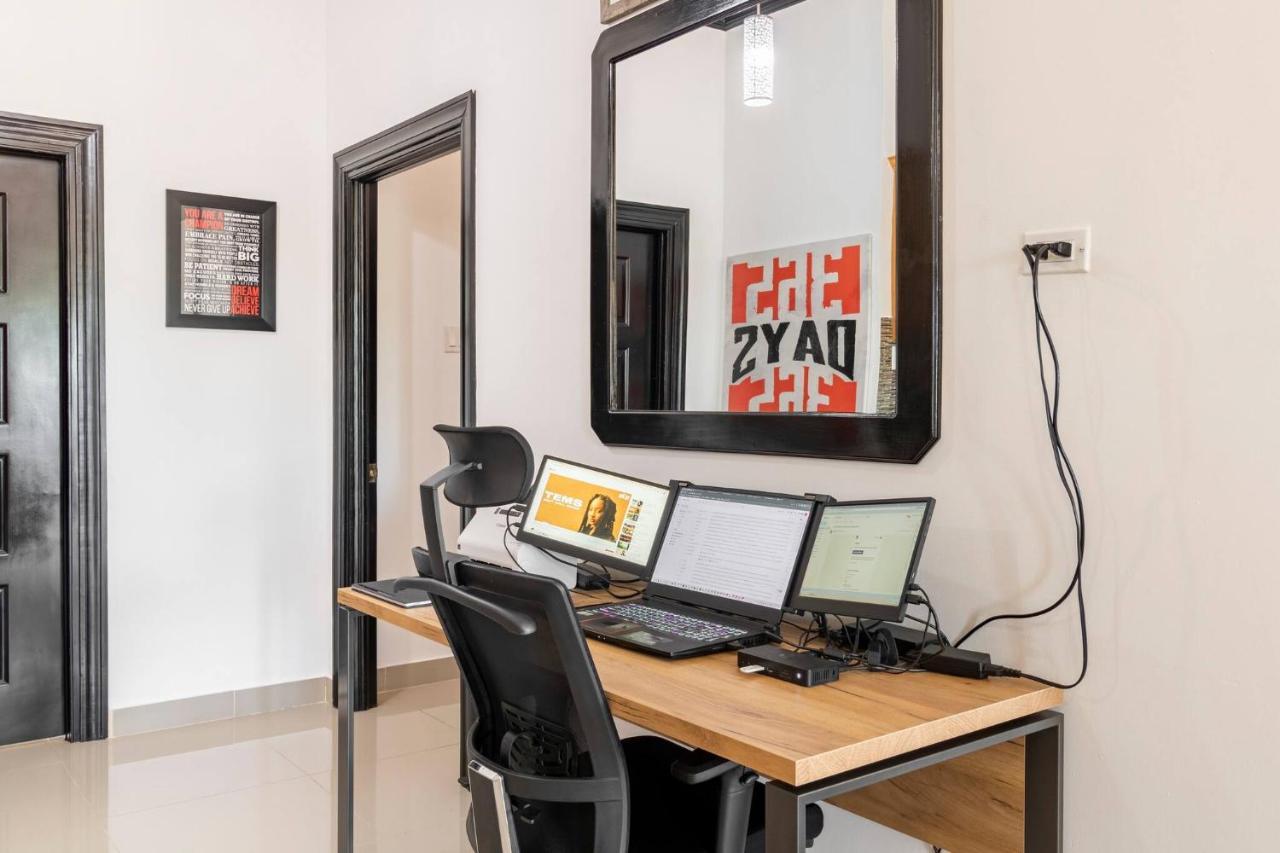 Brand New Pool Manor Park With Wifi Centrally-Located Κίνγκστον Εξωτερικό φωτογραφία