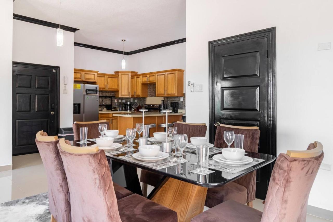 Brand New Pool Manor Park With Wifi Centrally-Located Κίνγκστον Εξωτερικό φωτογραφία