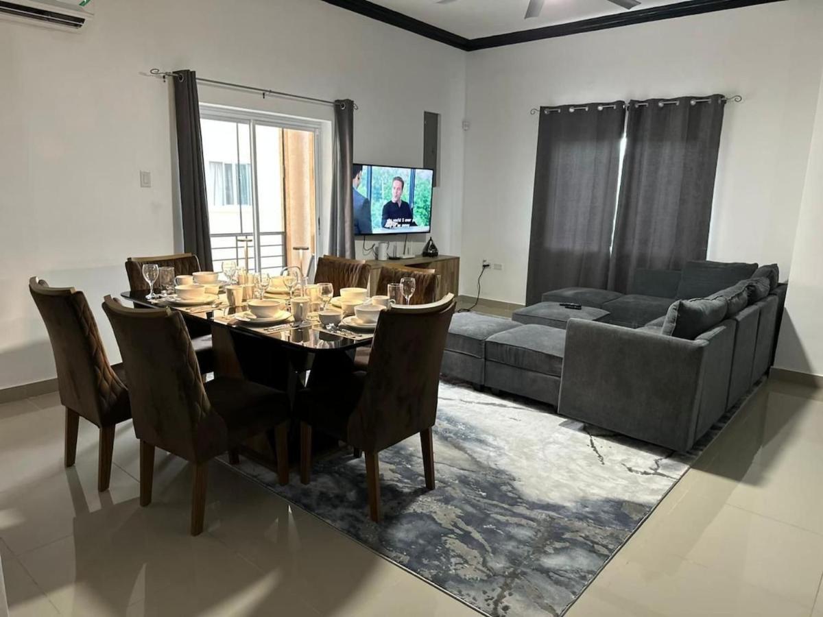 Brand New Pool Manor Park With Wifi Centrally-Located Κίνγκστον Εξωτερικό φωτογραφία